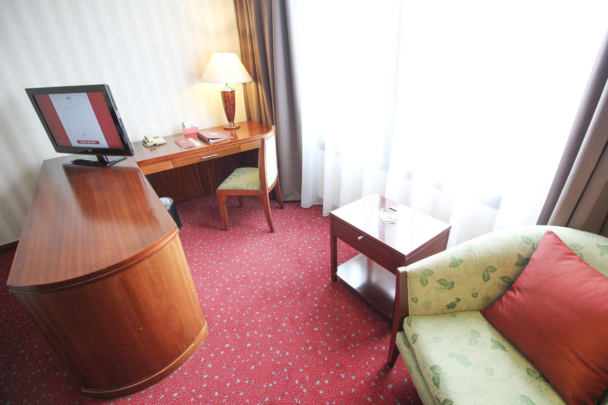 Redtop Hotel & Convention Center Джакарта Экстерьер фото