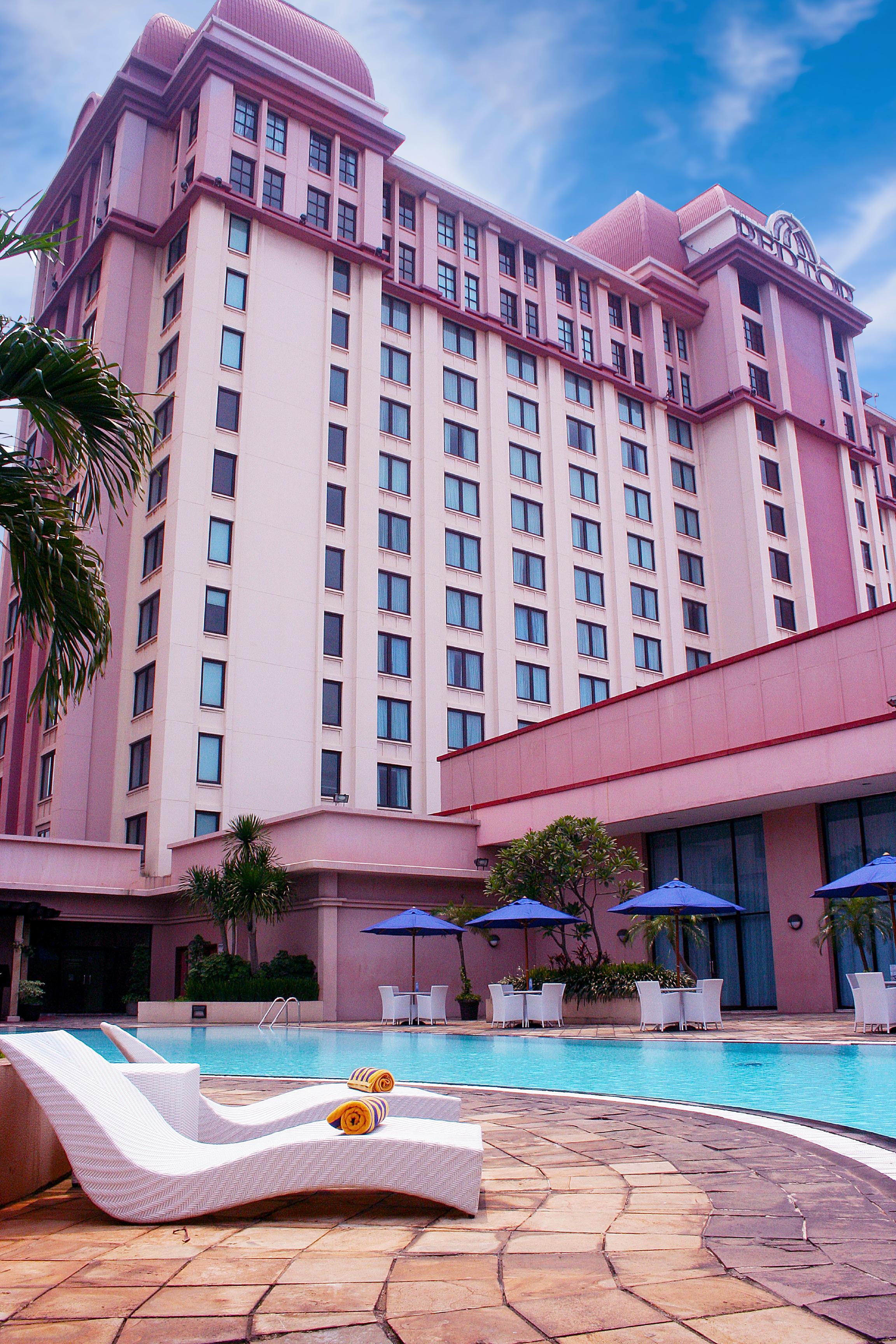 Redtop Hotel & Convention Center Джакарта Экстерьер фото
