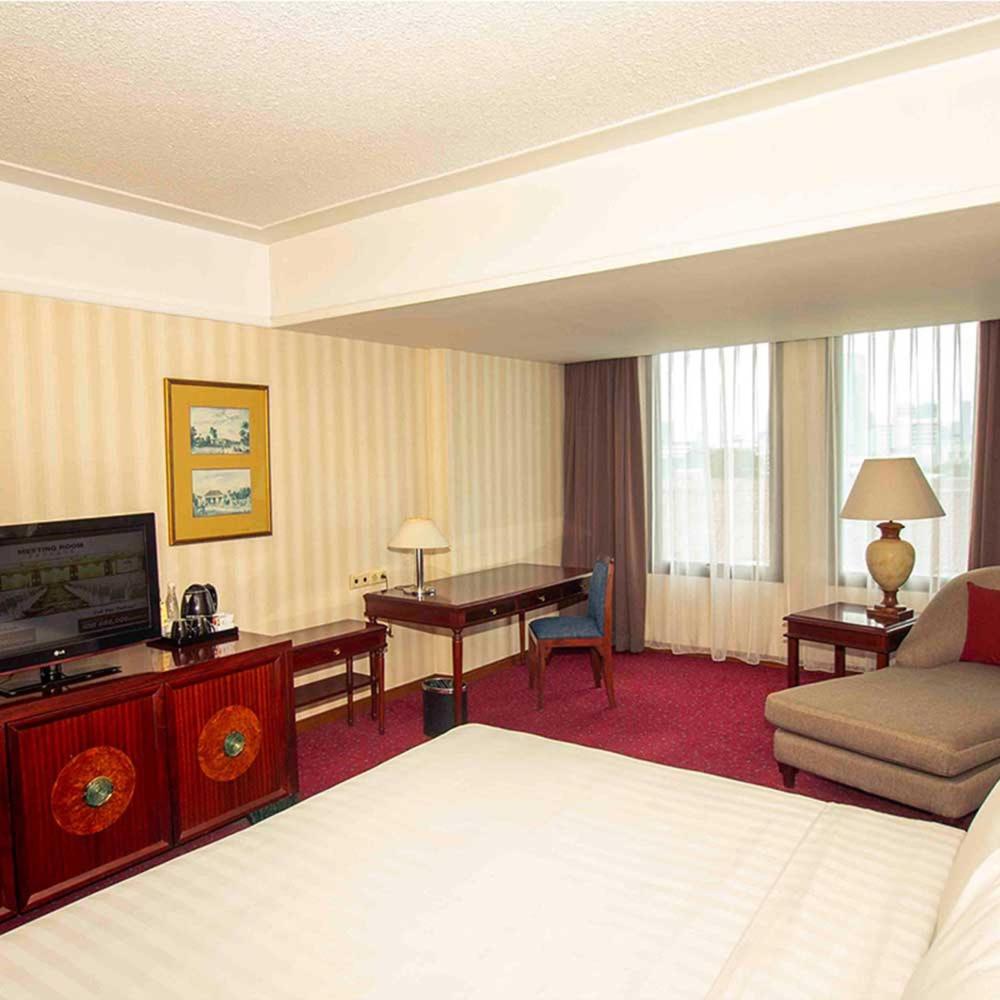 Redtop Hotel & Convention Center Джакарта Экстерьер фото
